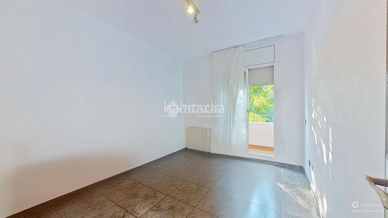 Foto 139955e5-b025-4074-a6c0-5a8b74776b6c. Casa aparellada amb calefacció a Centre-Eixample-Can Llobet Barberà del Vallès