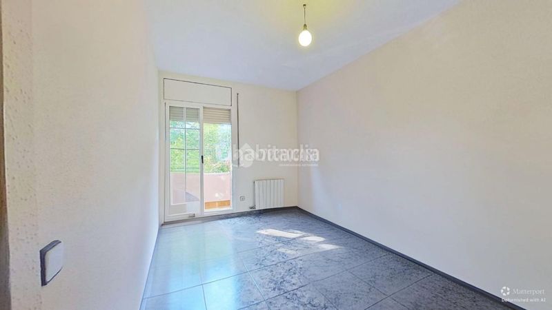 Foto 94d61c7b-6cde-4404-b4b3-b701c334e0b3. Casa aparellada amb calefacció a Centre-Eixample-Can Llobet Barberà del Vallès