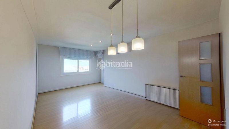 Foto 0c71e3d3-54ba-4b95-8632-02f9da3929eb. Appartement avec chauffage dans Centre-Eixample-Can Llobet Barberà del Vallès