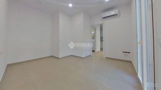 Appartamento in Centre-Eixample-Can Llobet. Piso en venta en barberà del vallès