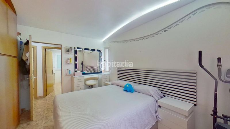 Foto a91080a5-9917-436b-9bd7-e2987bdcc978. Pis a Badia del Vallès