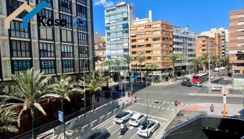 Foto 16d7acd7-fcf4-44ce-971c-3c9b9768194e. Piso exclusivo piso 180 m en rambla esquina alfonso el sabio en Alicante