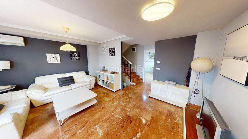 Foto 1fa32a60-0f1b-4cc1-b41f-acc59abe7bc6. Casa amb calefacció a Albufereta Alicante