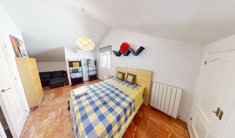 Foto 45b9a689-9c6b-40c1-9fbf-5c975bfcdc45. Casa amb calefacció a Albufereta Alicante