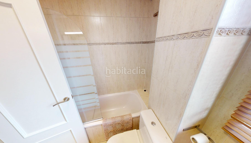 Foto a5ab99d9-38e9-4f26-a03a-22464c02b890. Casa amb calefacció a Albufereta Alicante