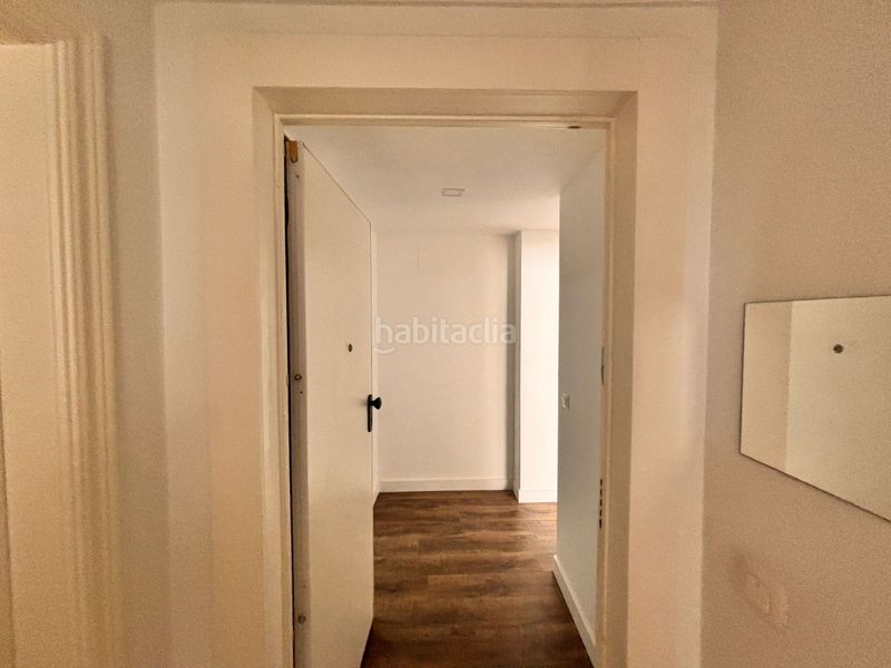 Foto ad946738-d6cc-4388-b0ae-b717aab80d6f. Àtic a Barrio del Centro Alicante