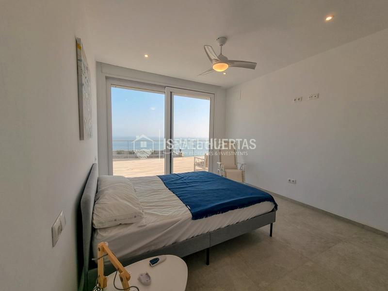 Foto 15fa748e-b85c-48f0-940e-49fb5d3abb43. Casa amb calefacció aparcament piscina a Chaparil - Torrecilla - Punta Lara Nerja