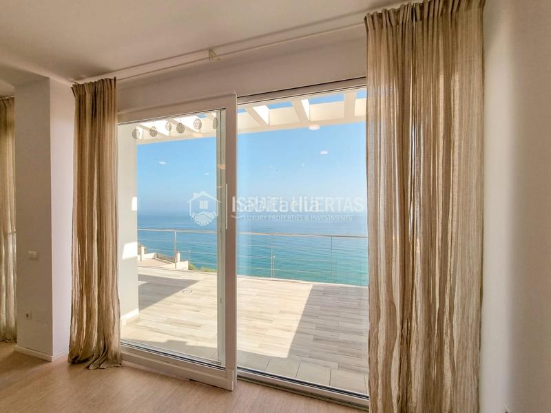 Foto 54ba4037-62df-484b-b6ac-2981775444be. Casa amb calefacció aparcament piscina a Chaparil - Torrecilla - Punta Lara Nerja