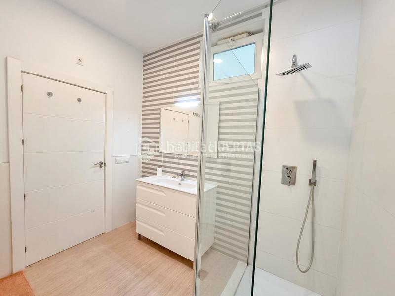 Foto 58bdf778-5882-4222-9555-0e9302320e90. Casa amb calefacció aparcament piscina a Chaparil - Torrecilla - Punta Lara Nerja