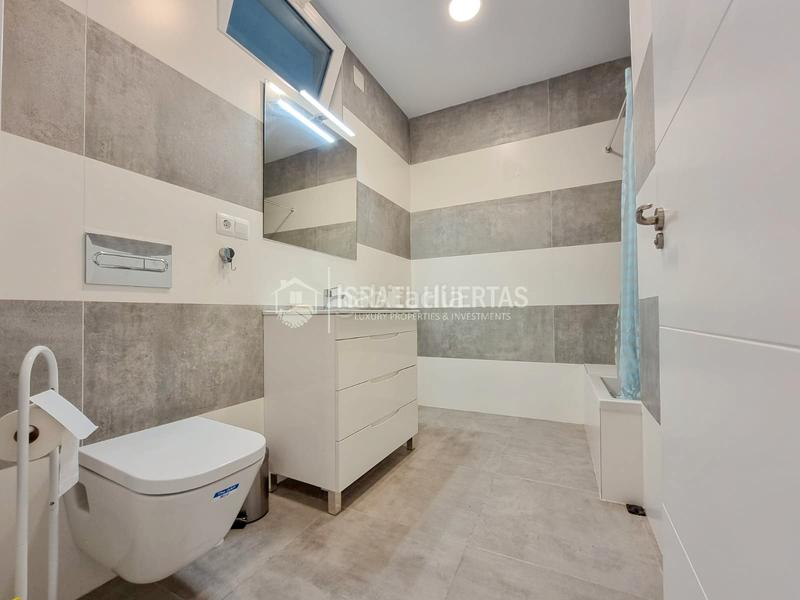 Foto 5f7a9ed5-6d25-4c15-9f38-b9490a01a781. Casa amb calefacció aparcament piscina a Chaparil - Torrecilla - Punta Lara Nerja