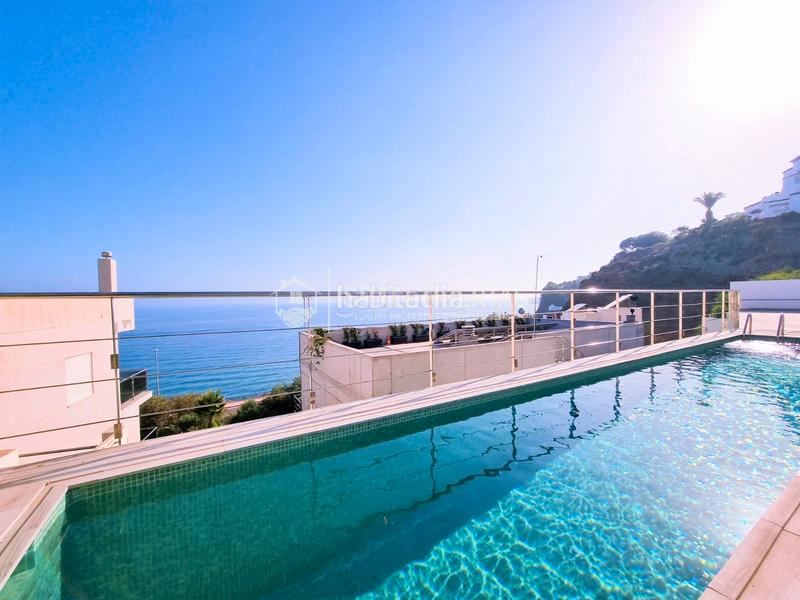 Foto 9ea77c52-01ba-49cd-bb86-9c7c5f4c78fa. Casa amb calefacció aparcament piscina a Chaparil - Torrecilla - Punta Lara Nerja