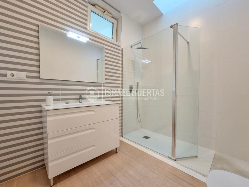Foto b219604b-470f-4c01-982e-0996c080b548. Casa amb calefacció aparcament piscina a Chaparil - Torrecilla - Punta Lara Nerja