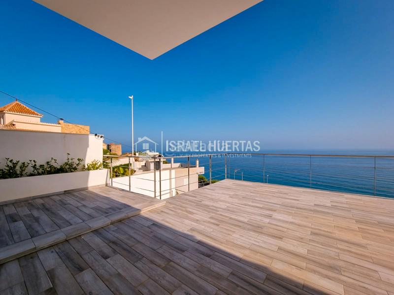 Foto da20ed22-5abd-4519-8aff-ecb41a5b1ab8. Casa amb calefacció aparcament piscina a Chaparil - Torrecilla - Punta Lara Nerja