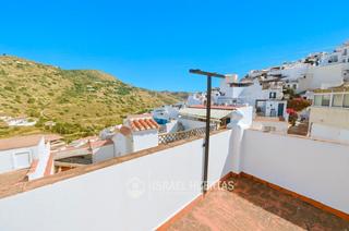 Casa adossada en Torrox Pueblo. Casa en venta en el corazn de torrox pueblo, 3 dormitorios y gr
