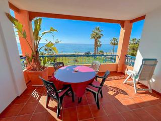 Apartament en Avenida del peoncillo 54a. Apartamento en primera linea de playa en venta en torrox costa,