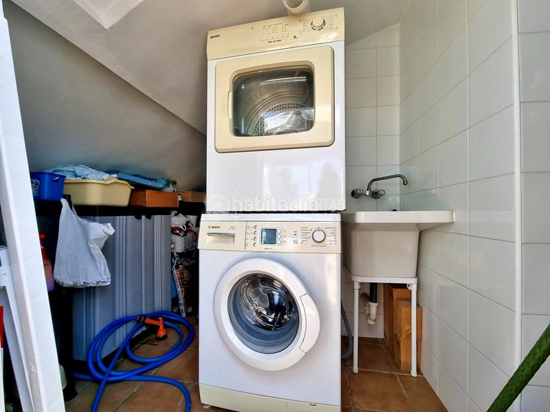 Foto 04ab8772-4153-496e-929f-fe295ff8298b. Casa aparellada a Centro Nerja