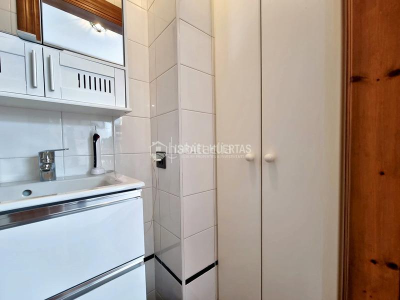 Foto 1c4c3270-6a9c-4149-8b1b-8f7a720000f9. Casa aparellada a Centro Nerja