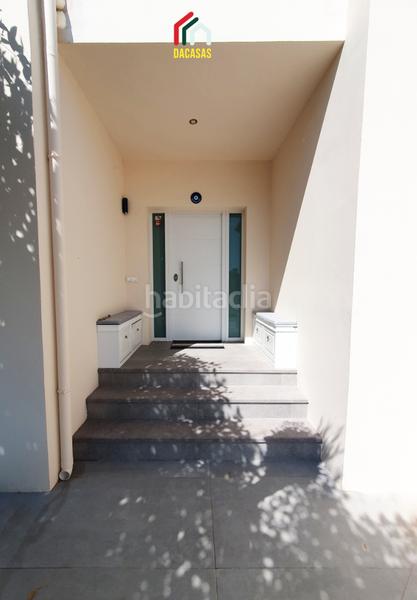 Foto 52d44cb3-6570-4c61-a586-a9fdbf53f6ba. Chalet con camino riscaldamento parcheggio piscina in Dénia