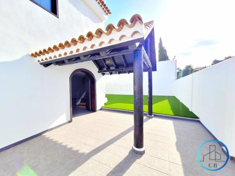 Foto 52be4860-8a3d-4193-adfc-2e64ca4b2223. Chalet mit pool in Callao Salvaje - Playa Paraíso Adeje
