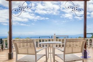 Bauernhof in Playa de San Juan. Casa rural con potencial de desarrollo cerca de playa san juan