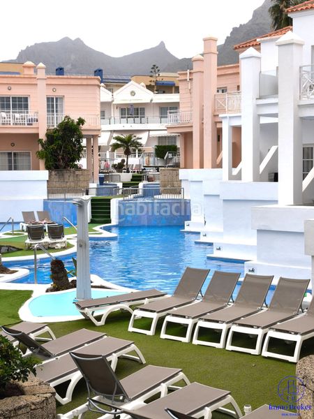 Foto 11aa1f72-8051-4357-be36-b38f275dd875. Pis amb piscina a Playa de Fañabé Adeje