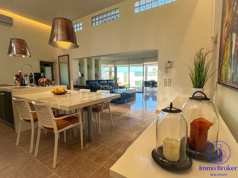 Foto 9d90d1fe-067b-4a70-ab74-186b8df673ff. Xalet amb aparcament a Palm - Mar Arona