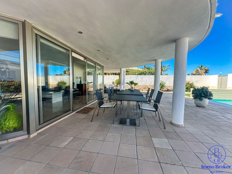 Foto ae9f3e1c-e973-445b-8800-ce16201f2e8b. Xalet amb aparcament a Palm - Mar Arona