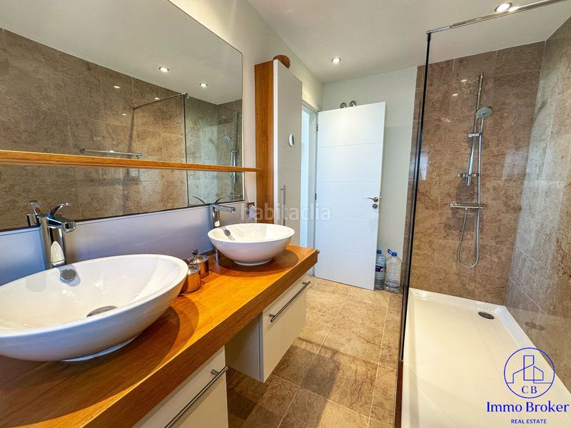 Foto f0922a7f-5100-4bc5-b5a3-2754738070bf. Xalet amb aparcament a Palm - Mar Arona