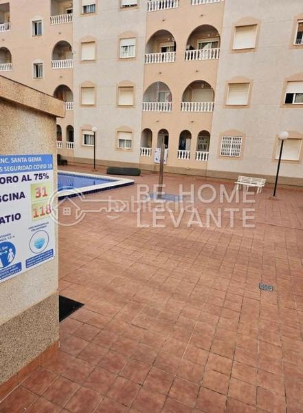 Foto f01a6544-e04b-4374-a080-754a17ff78a8. Etagenwohnung mit heizung pool in Zona Playa del Cura Torrevieja