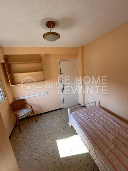Foto a769e694-b5ff-4b49-a5e2-213403603208. Piso en Carolinas Bajas Alicante