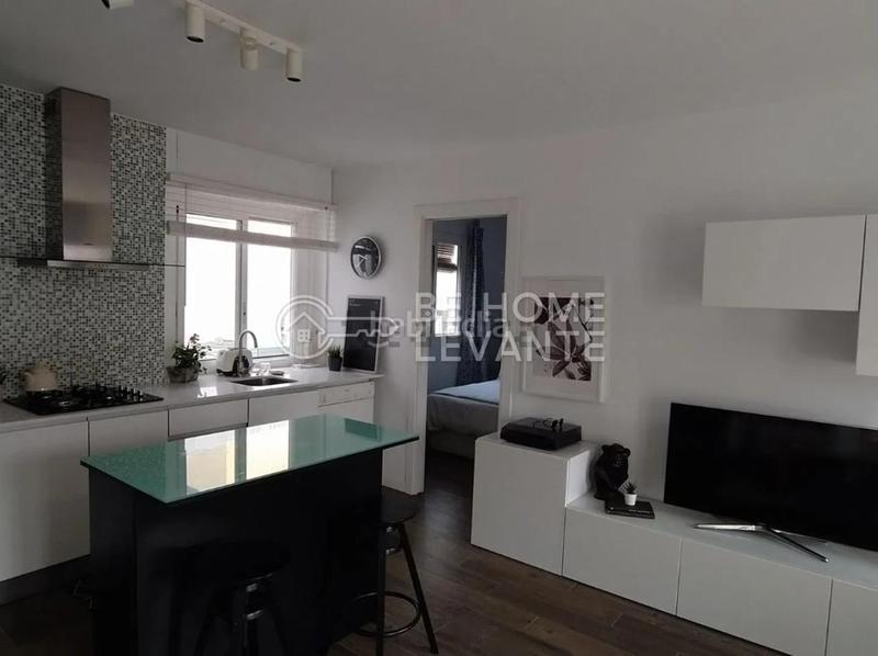 Foto 0a67964b-c828-430f-a33a-930b23317763. Appartamento con riscaldamento in Ensanche-Diputación Alicante