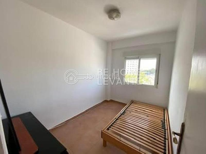 Foto cc2afca3-2f0b-43ab-81a8-d7b0a7ae21be. Piso en San Blas Alicante