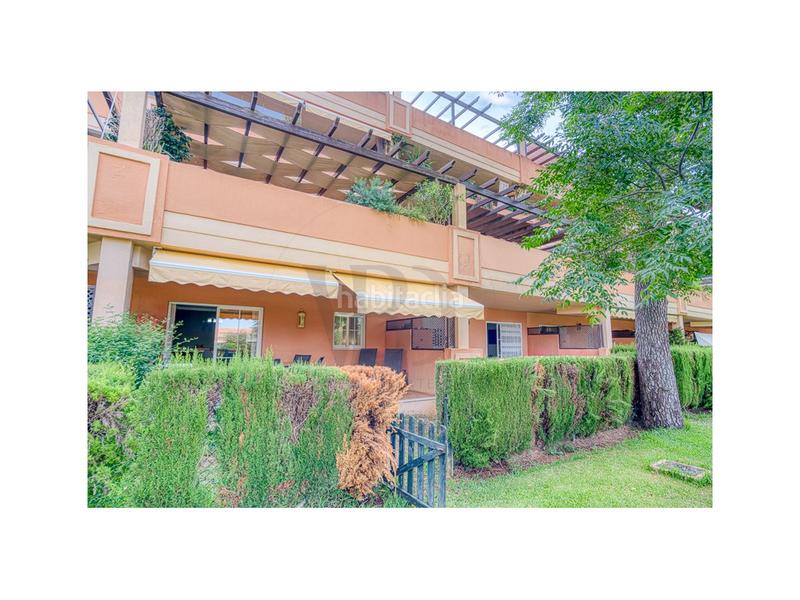 Foto a6cedb18-cfa0-486e-bd17-52263cfe8b3f. Apartament amb aparcament a Santa María Marbella