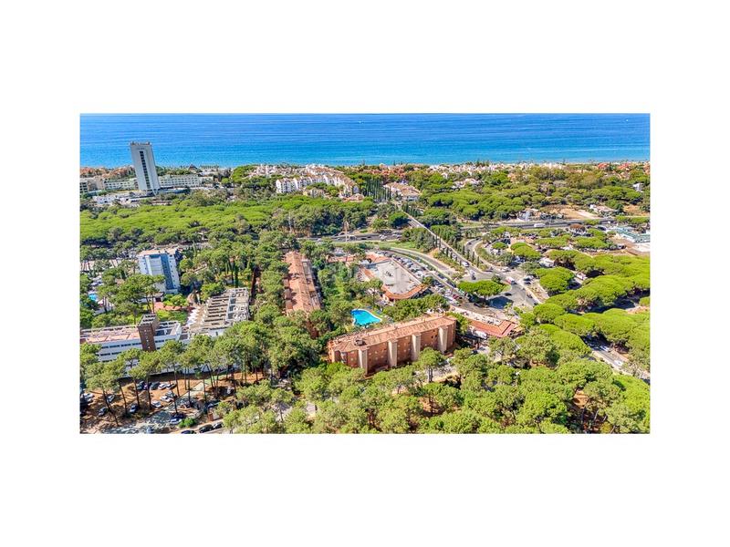 Foto f07f1bc1-4ad3-41db-ad5d-5630ec692990. Apartament amb aparcament a Santa María Marbella