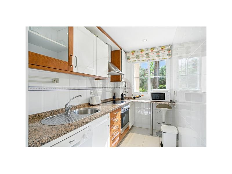 Foto f84b4d50-f122-486c-966d-4007c34fcd1c. Apartament amb aparcament a Santa María Marbella