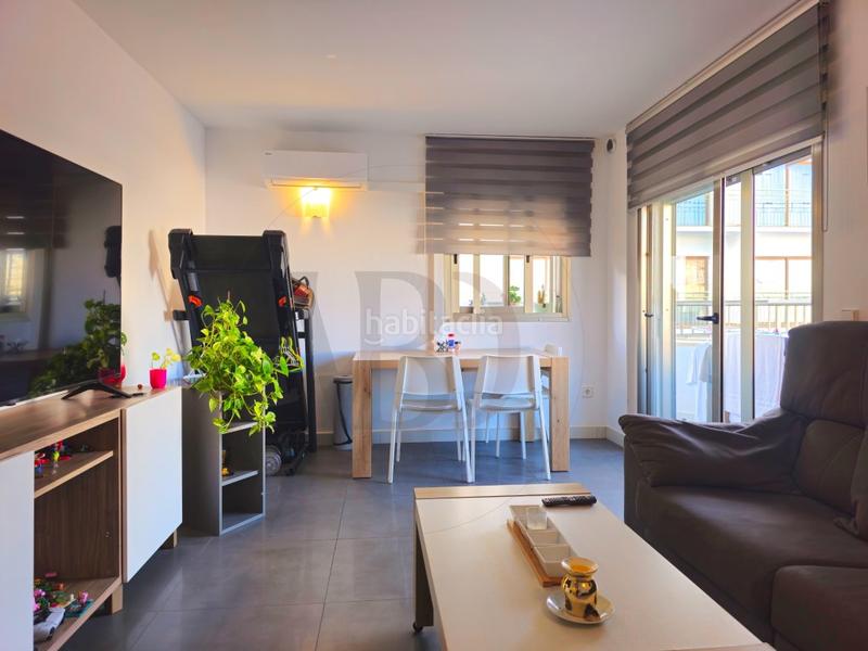 Foto 5cf28525-ad2b-4511-b1ff-7a0d7dc8fa08. Apartament amb aparcament a Sant Antoni de Portmany