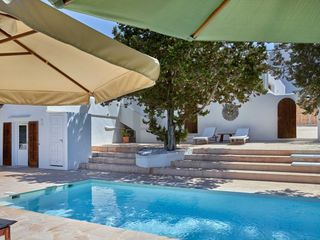 Casa a Cala Vedella-Cala Tarida. Exclusiva propiedad en cala vadella  dos villas independientes c