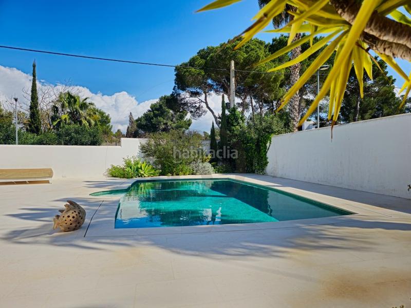 Foto 3c077695-d25e-461b-a2fa-8c252ee50d3b. Casa amb aparcament a Sant Agustí-Cala de Bou Sant Josep de sa Talaia