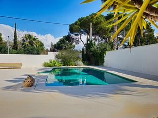 Casa  N/a. Casa con piscina privada en port des torrent