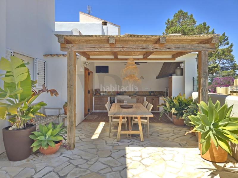 Foto d47667cd-895b-4005-8bf1-b261d134175b. Casa amb aparcament a Sant Agustí-Cala de Bou Sant Josep de sa Talaia