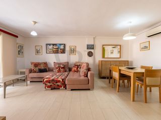 Piccolo appartamento  Calle felip ii. Amplio piso de 3 habitaciones con terraza en segunda línea del p
