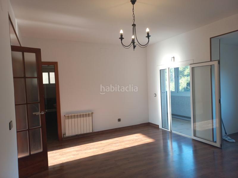 Foto 55e9dbbd-e91f-4a59-b786-be104ff7493a. Casa con camino riscaldamento in Els Avets-Can Serrafossà-Ximelis Rubí