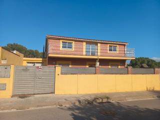 Casa  Carrer de la llacuna 18. Fantástica casa en la mejor zona de rubí (els avets)