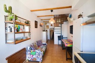 Casale  Rastro 9. Se vende casa cueva de 2 plantas en gador