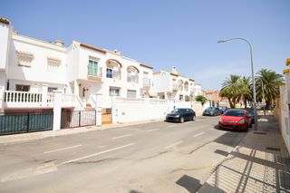 Maison  Calle calle plata 26. Triplex en huercal de almería, zona los pinos