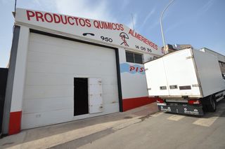 Nau industrial a Calle venus 3. Se vende nave industrial de 509 m2 en venta en huércal de almerí