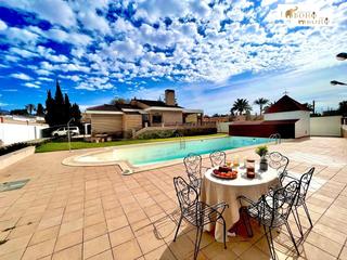Chalet à Carretera paraje de la almazara de alarcón 5. Venta de chalet independiente en pechina