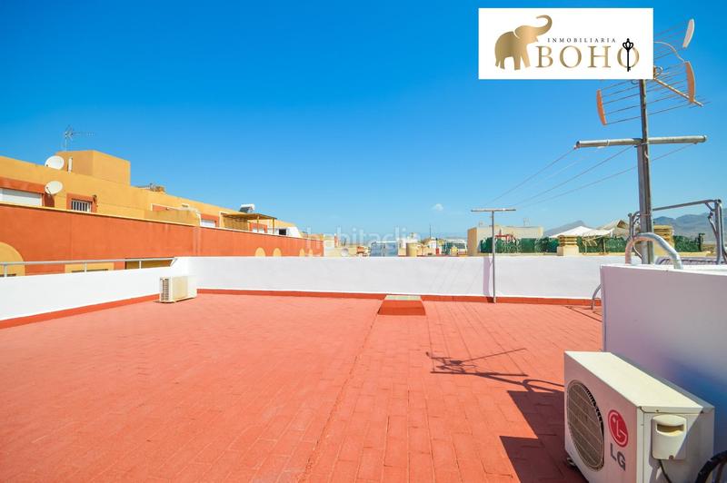 Foto 5a10aa1e-5bc7-4273-8631-720172c3d8d1. Casa en calle garcía lorca 9 duplex con solarium en Benahadux