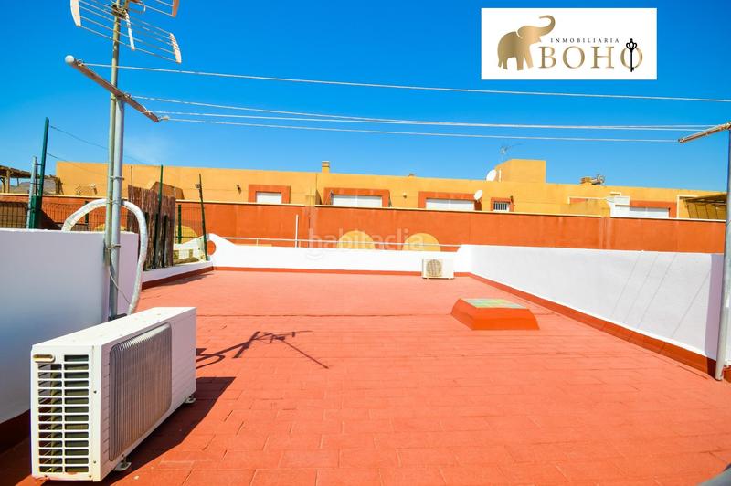 Foto 8fbfd31a-e7a8-442c-859d-ad560a7451f0. Casa en calle garcía lorca 9 duplex con solarium en Benahadux