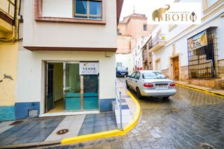 Geschäftsraum in Calle juan de oña 9. Se vende local en gador,con posibilidad de cambio de uso a vivie